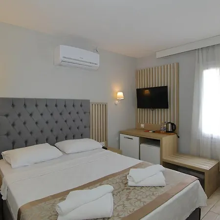 Bleu Nuit Otel 4*