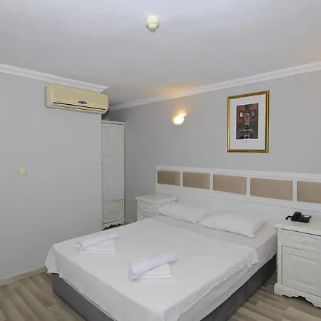 Bleu Nuit Otel 4*