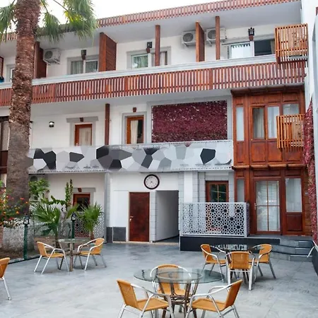 Hotel Bleu Nuit 4*