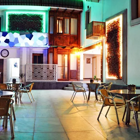 Bleu Nuit ホテル 4*