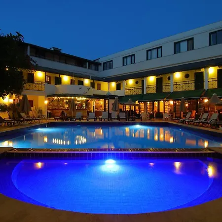 ホテル Bleu Nuit 4*