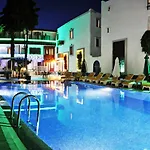 Bleu Nuit فندق 4*